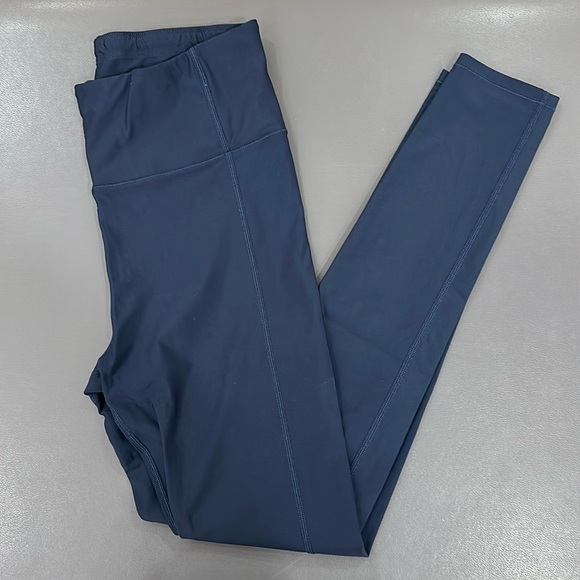 Sweaty Betty high shine full length leggings in navy blue. Size M - Picture 2 of 6